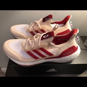 IU Adidas Ultra Boost 21